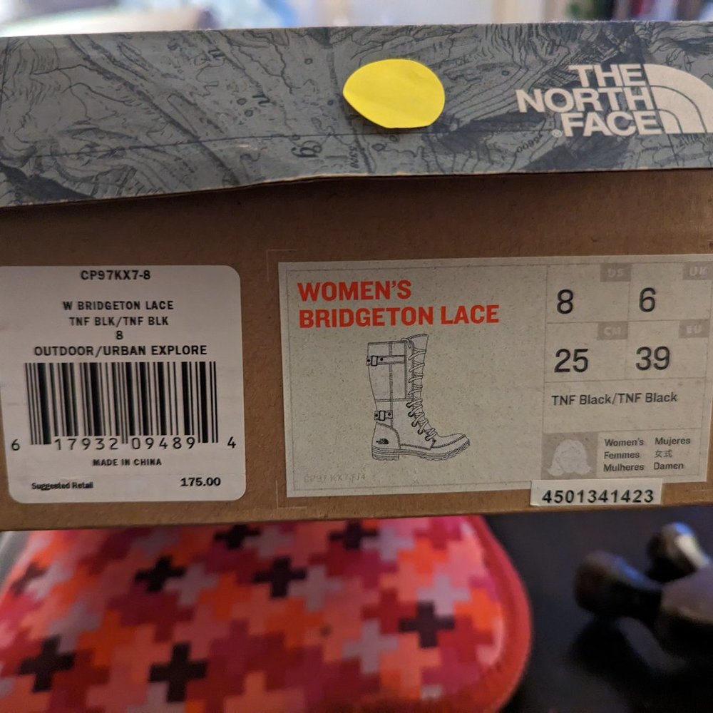 New in box North Face women's Bridgetown lace boots